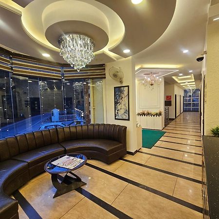 Hotel Kasauli View !! Balcony Rooms ! Terrace ! Restaurant ! Main Highway ! Garden !! Buitenkant foto